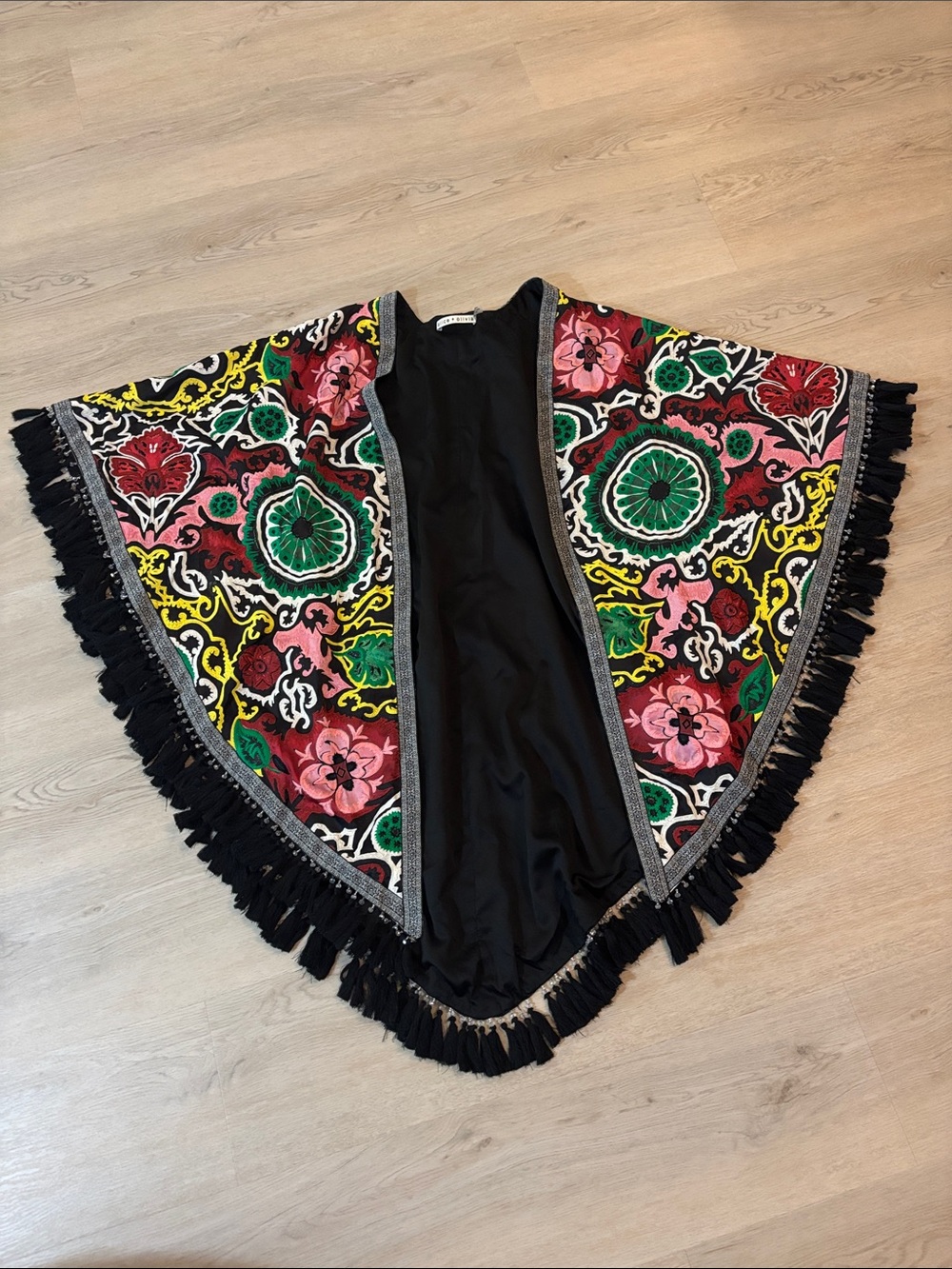Alice + Olivia embroidered beaded cape colorful size S/M stunning no flaws